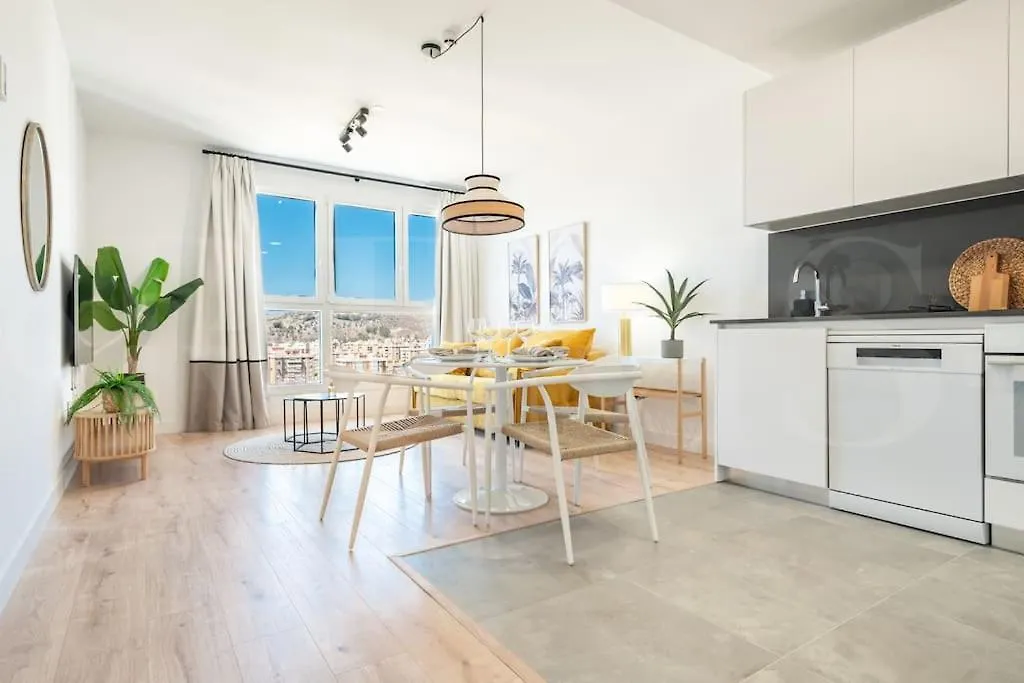 Urban Sky Apartment With Parking & Gym By Rems Málaga